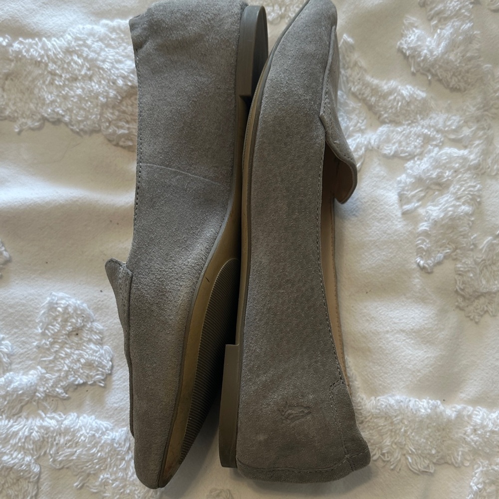 Hush Puppies Women's Suede Gray Flats - Picture 3 of 6